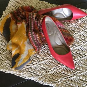 Sale-Bandolino flexible orange heel